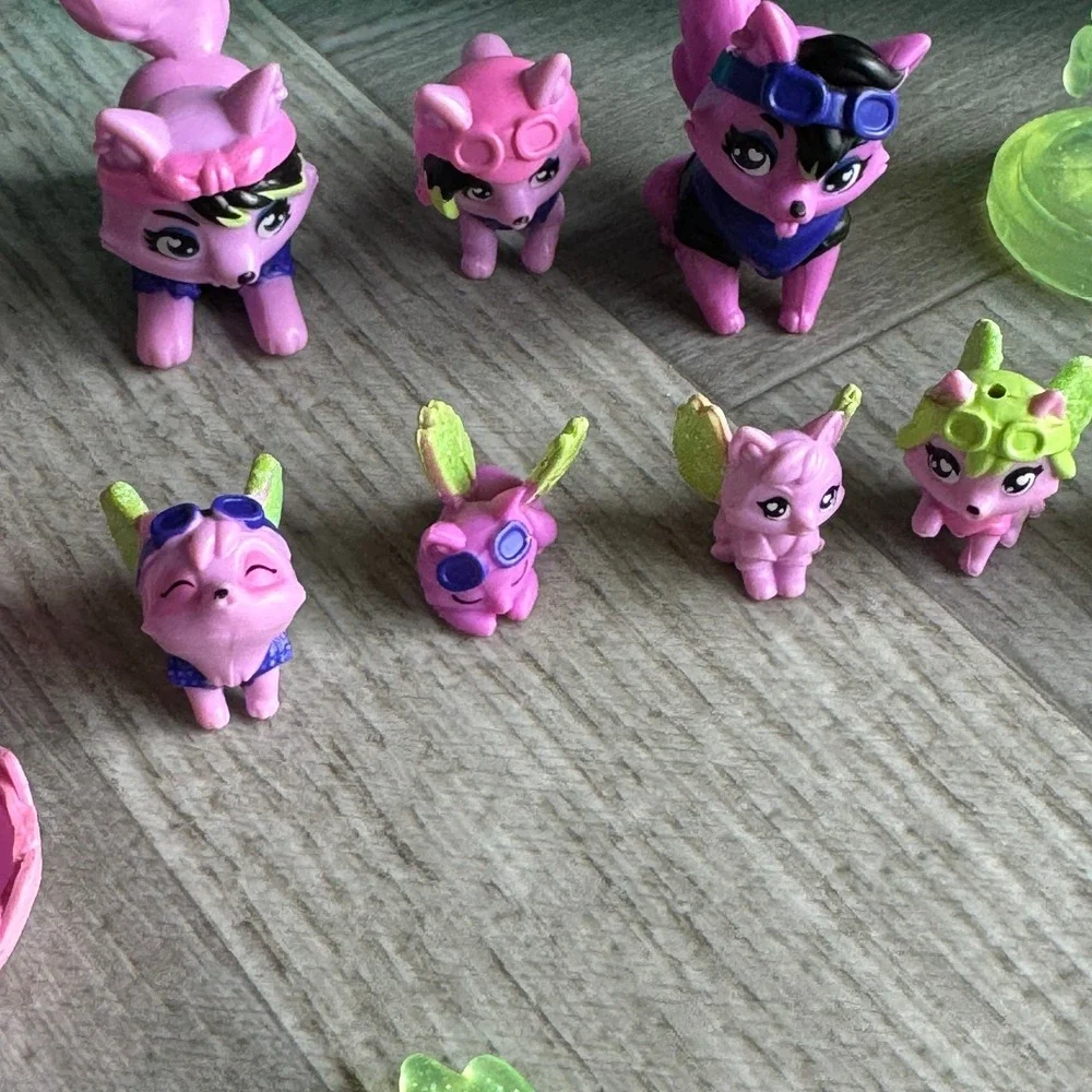 Hatchimals‎ Playset Hideaway Pets & Accessories Collection Carrying Case